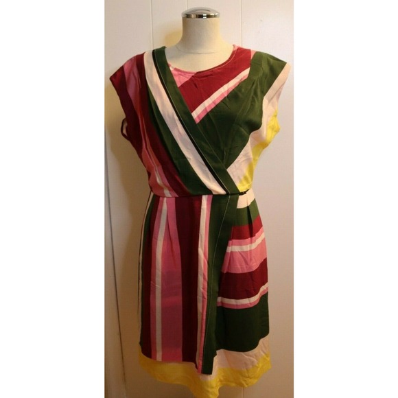 Slate and Willow Dress Size 8 100% Silk Approximate Measurements Chest 21" - Picture 10 of 11